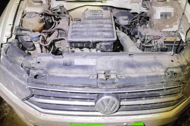 Used Volkswagen Bora 2016 1.6L Manual Comfort Model Engine Bay