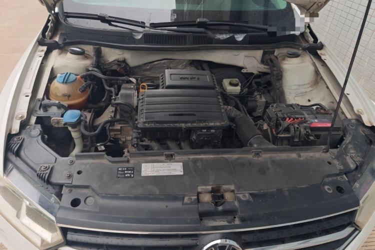 Used Volkswagen Bora 2016 1.6L Automatic Fashion Model Engine Bay