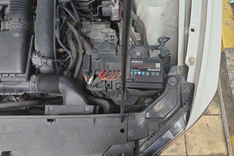 Used Volkswagen Bora 2016 230TSI DSG Comfort Model Engine Bay Left