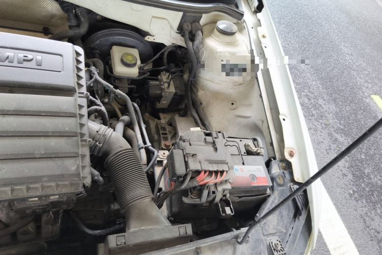 Used Volkswagen Bora 2016 1.6L Automatic Fashion Model Engine Bay Left