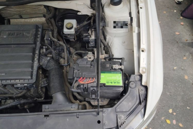 Used Volkswagen Bora 2016 1.6L Manual Fashion Edition Engine Bay Left