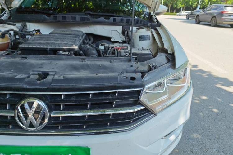 Used Volkswagen Bora 2016 1.6L Automatic Comfort Model Engine Bay Left