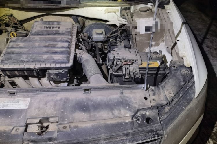Used Volkswagen Bora 2016 1.6L Manual Comfort Model Engine Bay Left