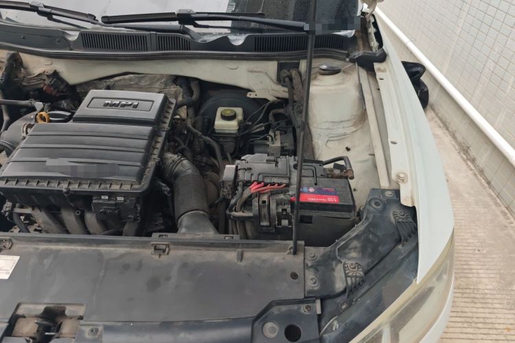 Used Volkswagen Bora 2016 1.6L Automatic Fashion Model Engine Bay Left