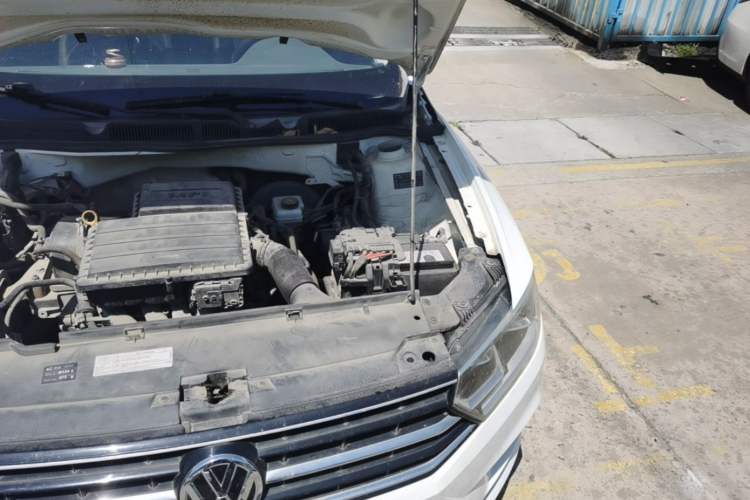 Used Volkswagen Bora 2016 1.6L Manual Comfort Model Engine Bay Left