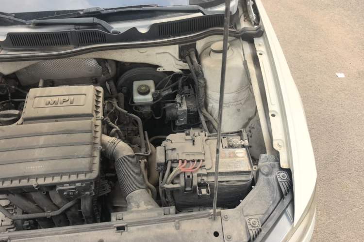 Used Volkswagen Bora 2016 1.6L Manual Comfort Model Engine Bay Left