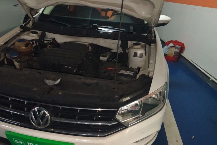 Used Volkswagen Bora 2016 1.6L Automatic Comfort Model Engine Bay Left