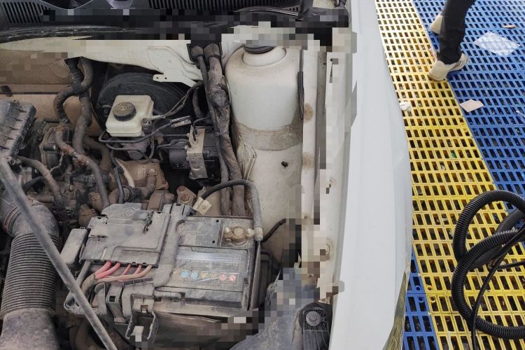 Used Volkswagen Bora 2016 1.6L Automatic Fashion Model Engine Bay Left