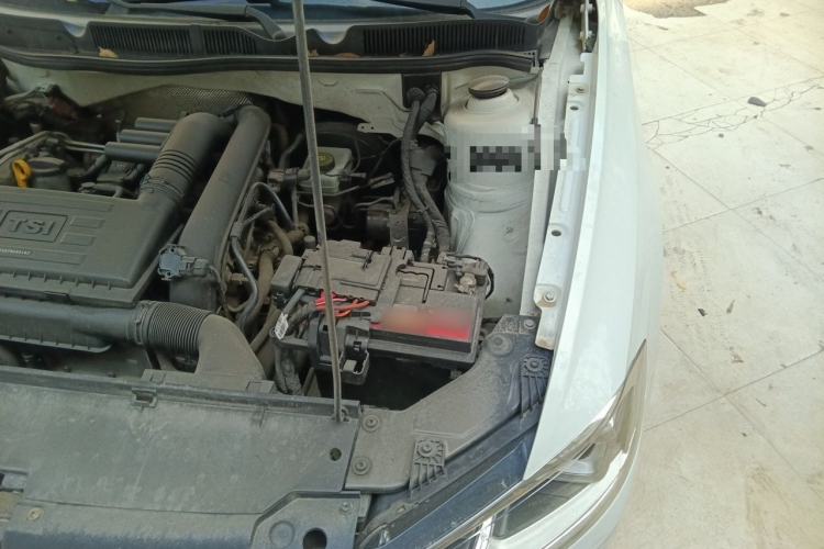 Used Volkswagen Bora 2016 230TSI DSG 25th Anniversary Edition Engine Bay Left