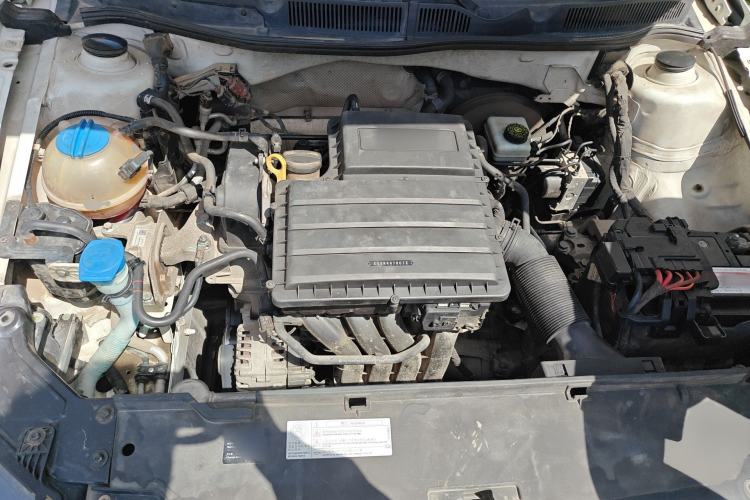 Used Volkswagen Bora 2016 1.6L Manual Comfort Model Engine Bay