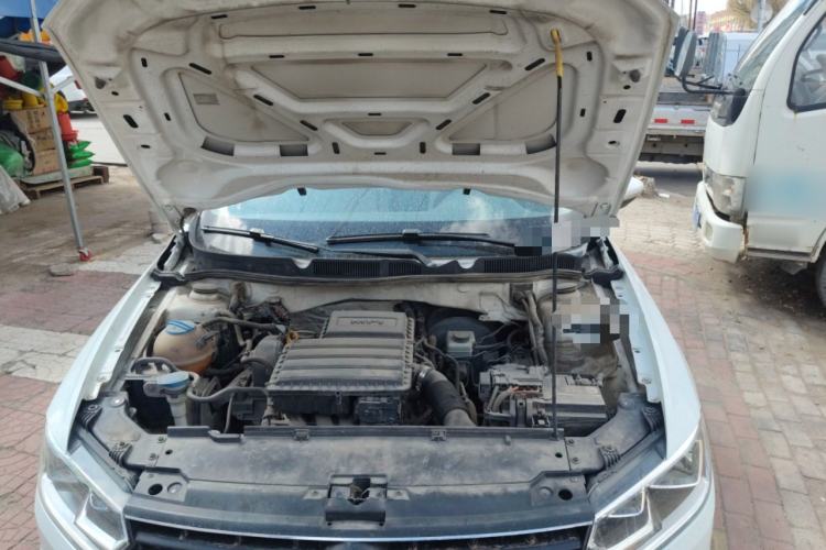 Used Volkswagen Bora 2016 1.6L Manual Fashion Edition Engine Bay