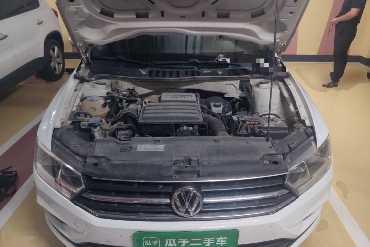 Used Volkswagen Bora 2016 1.6L Automatic Fashion Model Engine Bay