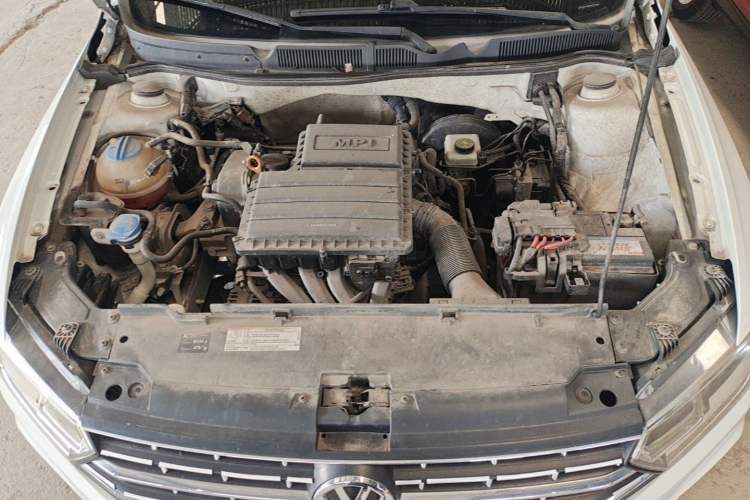 Used Volkswagen Bora 2016 1.6L Manual Fashion Edition Engine Bay