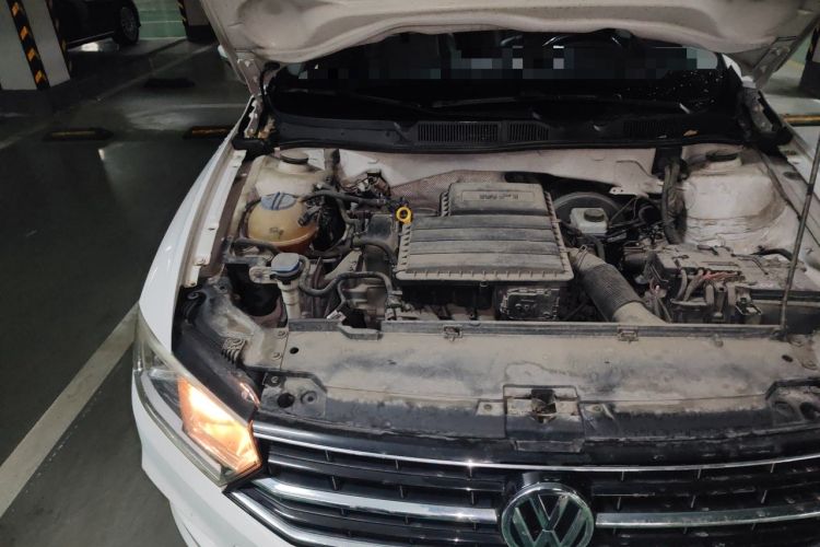 Used Volkswagen Bora 2016 1.6L Manual Comfort Model Engine Bay Right