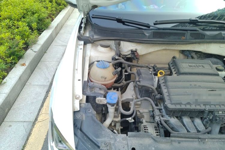 Used Volkswagen Bora 2016 1.6L Automatic Comfort Model Engine Bay Right