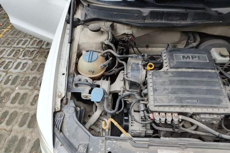 Used Volkswagen Bora 2016 1.6L Automatic Fashion Model Engine Bay Right