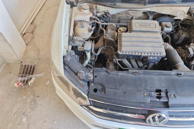 Used Volkswagen Bora 2016 1.6L Manual Comfort Model Engine Bay Right