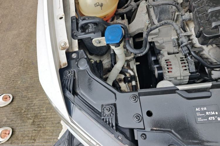 Used Volkswagen Bora 2016 1.6L Automatic Comfort Model Engine Bay Right