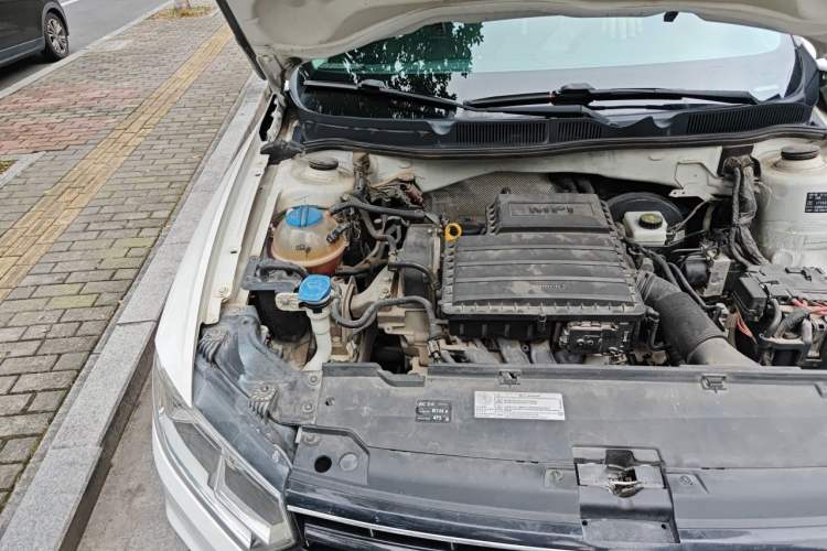 Used Volkswagen Bora 2016 1.6L Automatic Comfort Model Engine Bay Right