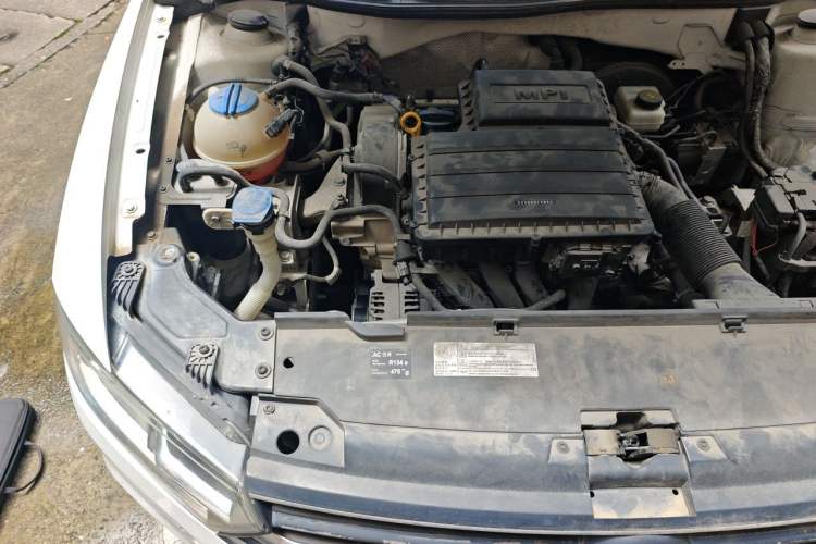 Used Volkswagen Bora 2016 1.6L Automatic Fashion Model Engine Bay Right