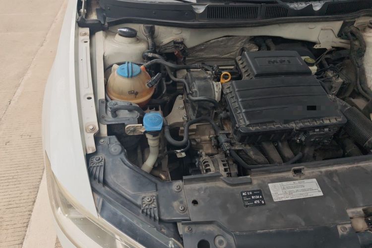 Used Volkswagen Bora 2016 1.6L Automatic Fashion Model Engine Bay Right