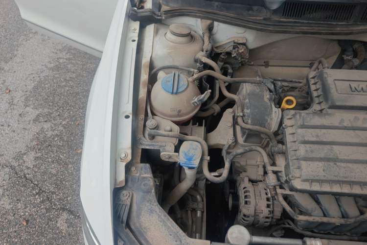 Used Volkswagen Bora 2016 1.6L Manual Comfort Model Engine Bay Right