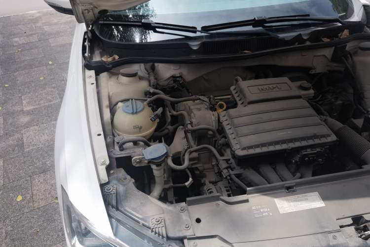 Used Volkswagen Bora 2016 1.6L Automatic Comfort Model Engine Bay Right