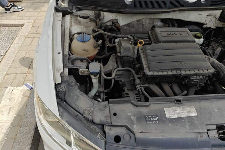 Used Volkswagen Bora 2016 1.6L Automatic Comfort Model Engine Bay Right