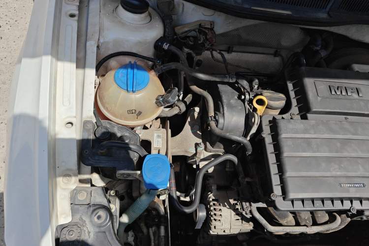 Used Volkswagen Bora 2016 1.6L Manual Comfort Model Engine Bay Right
