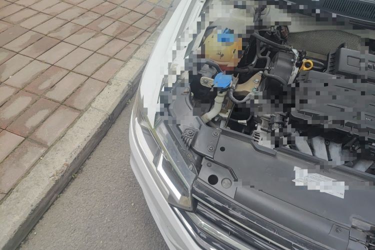 Used Volkswagen Bora 2016 1.6L Manual Comfort Model Engine Bay Right