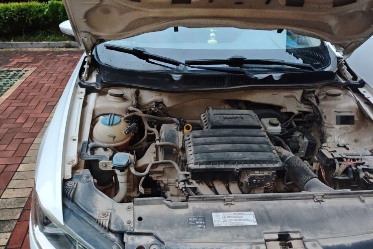 Used Volkswagen Bora 2016 1.6L Automatic Fashion Model Engine Bay Right