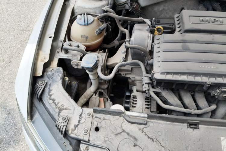 Used Volkswagen Bora 2016 1.6L Automatic Fashion Model Engine Bay Right