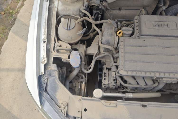Used Volkswagen Bora 2016 1.6L Manual Comfort Model Engine Bay Right