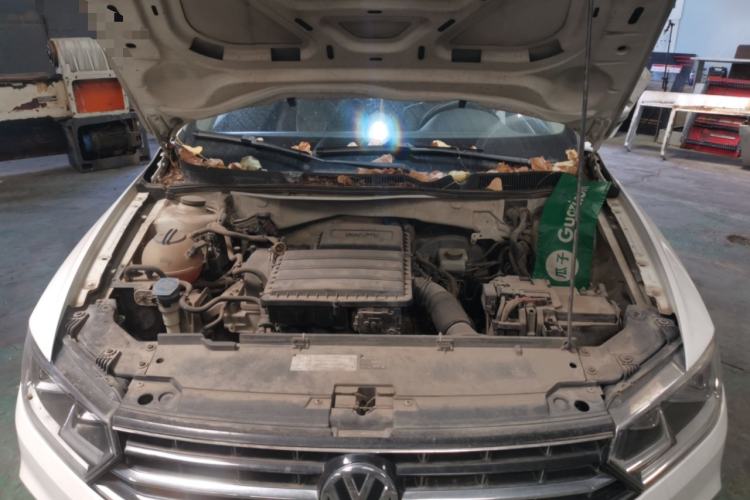 Used Volkswagen Bora 2016 1.6L Manual Comfort Model Engine Bay