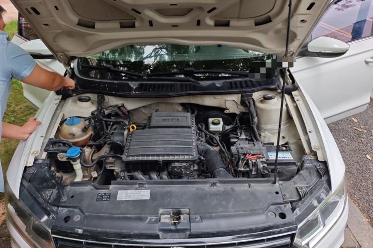 Used Volkswagen Bora 2016 1.6L Automatic Comfort Model Engine Bay
