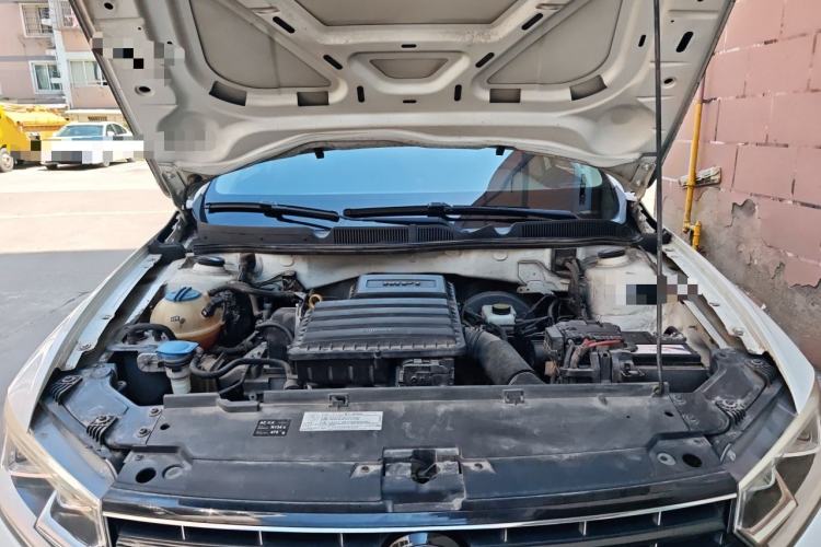 Used Volkswagen Bora 2016 1.6L Manual Comfort Model Engine Bay