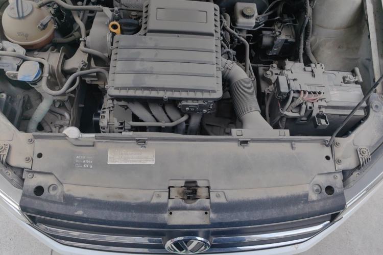 Used Volkswagen Bora 2016 1.6L Manual Fashion Edition Engine Bay