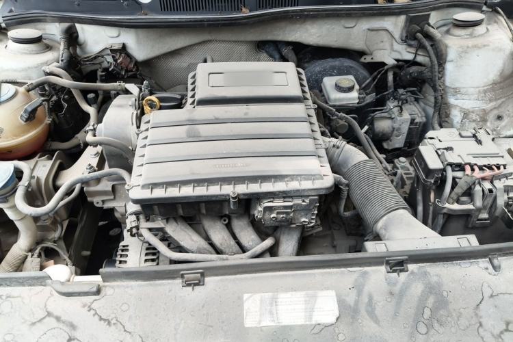 Used Volkswagen Bora 2016 1.6L Automatic Fashion Model Engine Bay