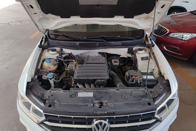 Used Volkswagen Bora 2016 1.6L Automatic Comfort Model Engine Bay