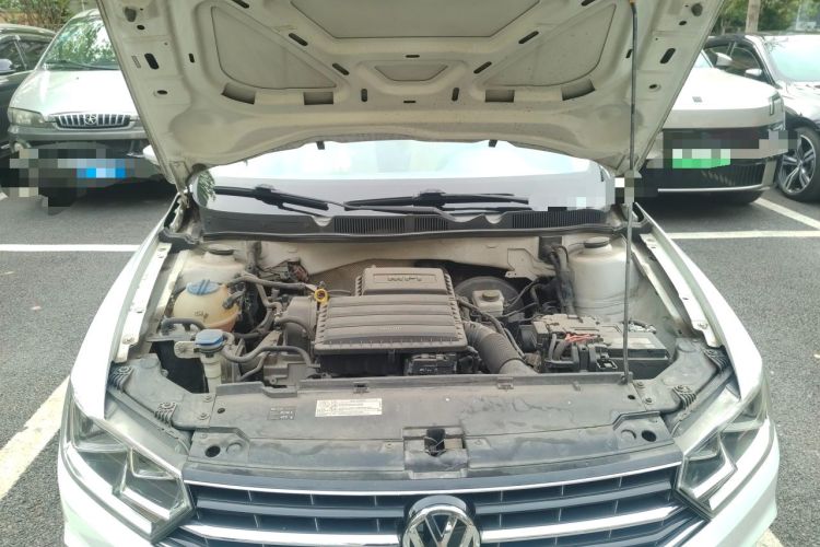 Used Volkswagen Bora 2016 1.6L Automatic Comfort Model Engine Bay