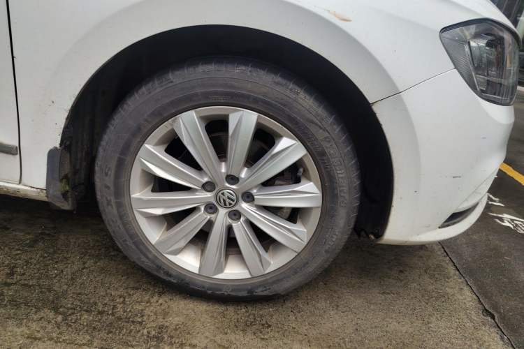 Used Volkswagen Bora 2016 1.6L Manual Comfort Model Exterior 1
