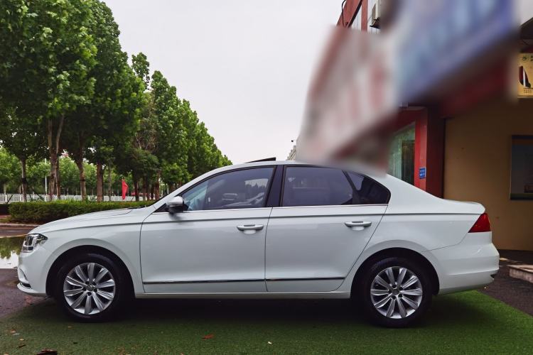 Used Volkswagen Bora 2016 1.6L Automatic Comfort Model Exterior 2