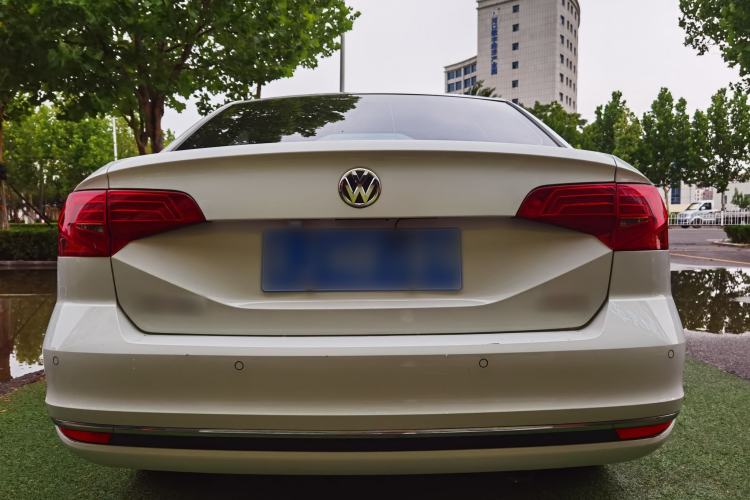 Used Volkswagen Bora 2016 1.6L Automatic Comfort Model Exterior 3