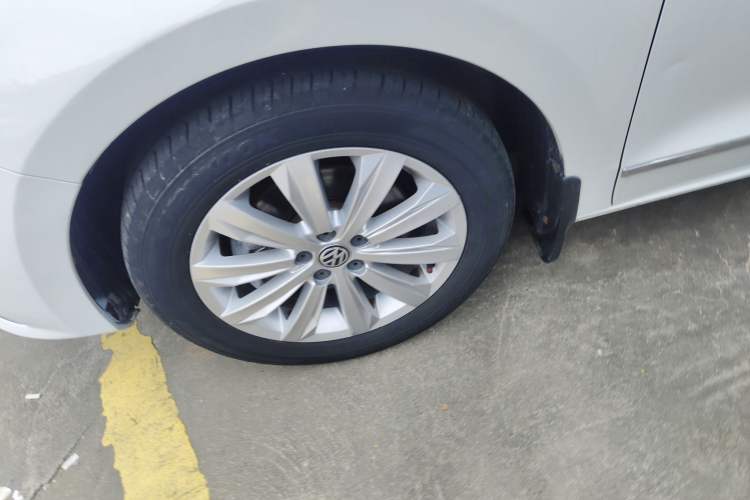 Used Volkswagen Bora 2016 230TSI Manual Comfort Version Exterior 4