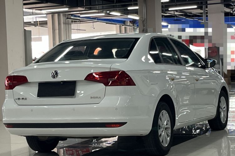 Used Volkswagen Bora 2016 1.6L Automatic Fashion Model Exterior 8