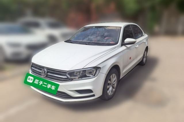 Ojetý Volkswagen Bora 2016 1.6L Manual Fashion Edition