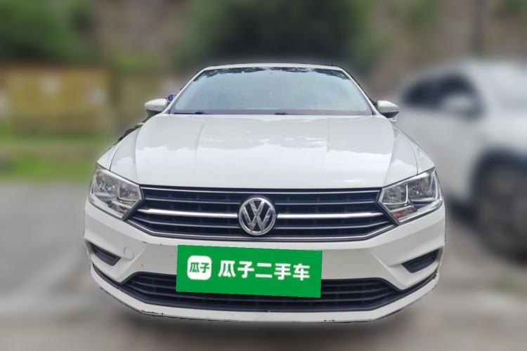 Used Volkswagen Bora 2016 1.6L Manual Fashion Edition Front