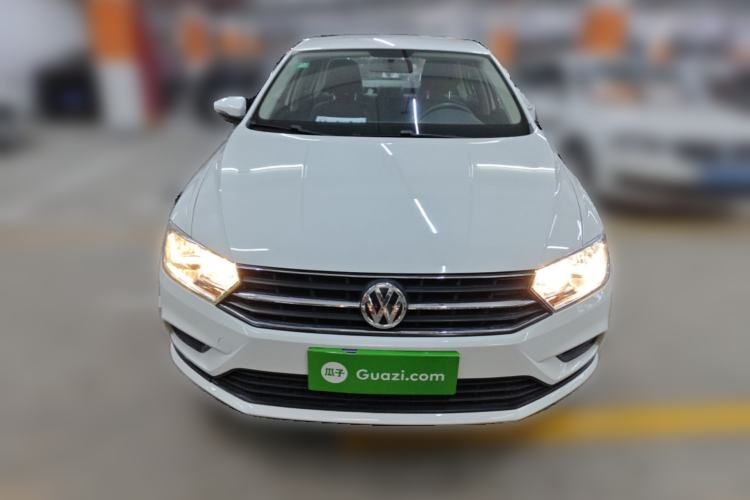 Used Volkswagen Bora 2016 1.6L Manual Fashion Edition Front