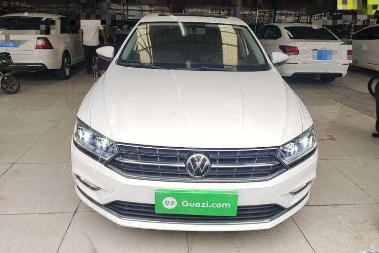 Used Volkswagen Bora 2016 1.6L Manual Comfort Model Front