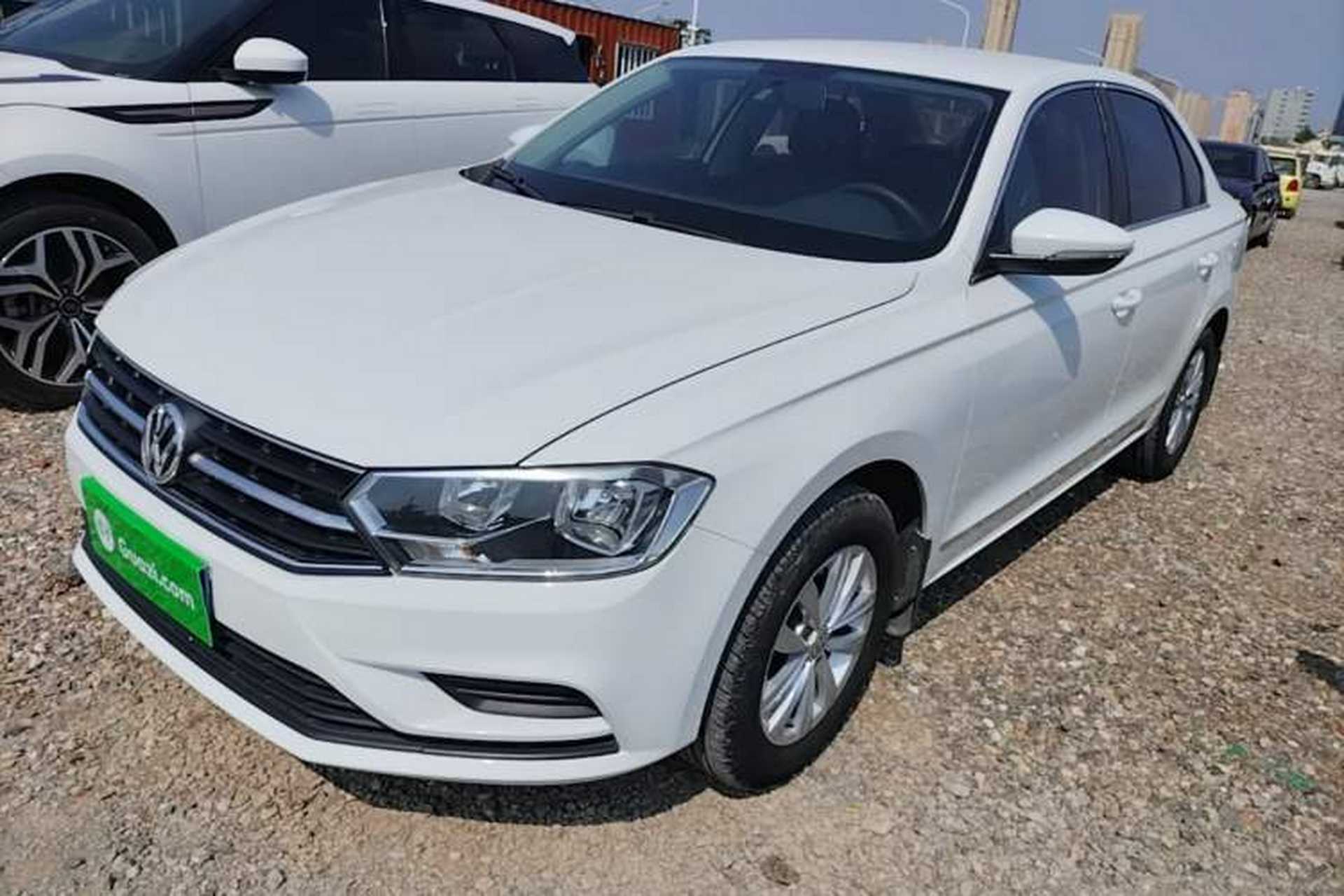 Used Volkswagen Bora 2016 1.6L Manual Fashion Edition Front Left 45 Deg